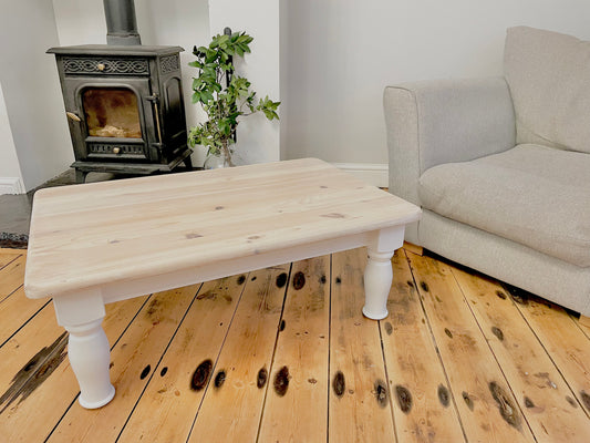 'Lionel' Farmhouse Style Coffee Table